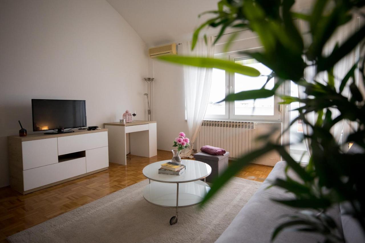Ferienwohnung Apartman Ana Osijek Exterior foto